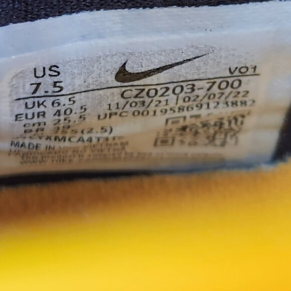 Nike LeBron James 19 Hard Hat Yellow Mens Basketball Shoes Sneakers Size 7.5 - Picture 11 of 11